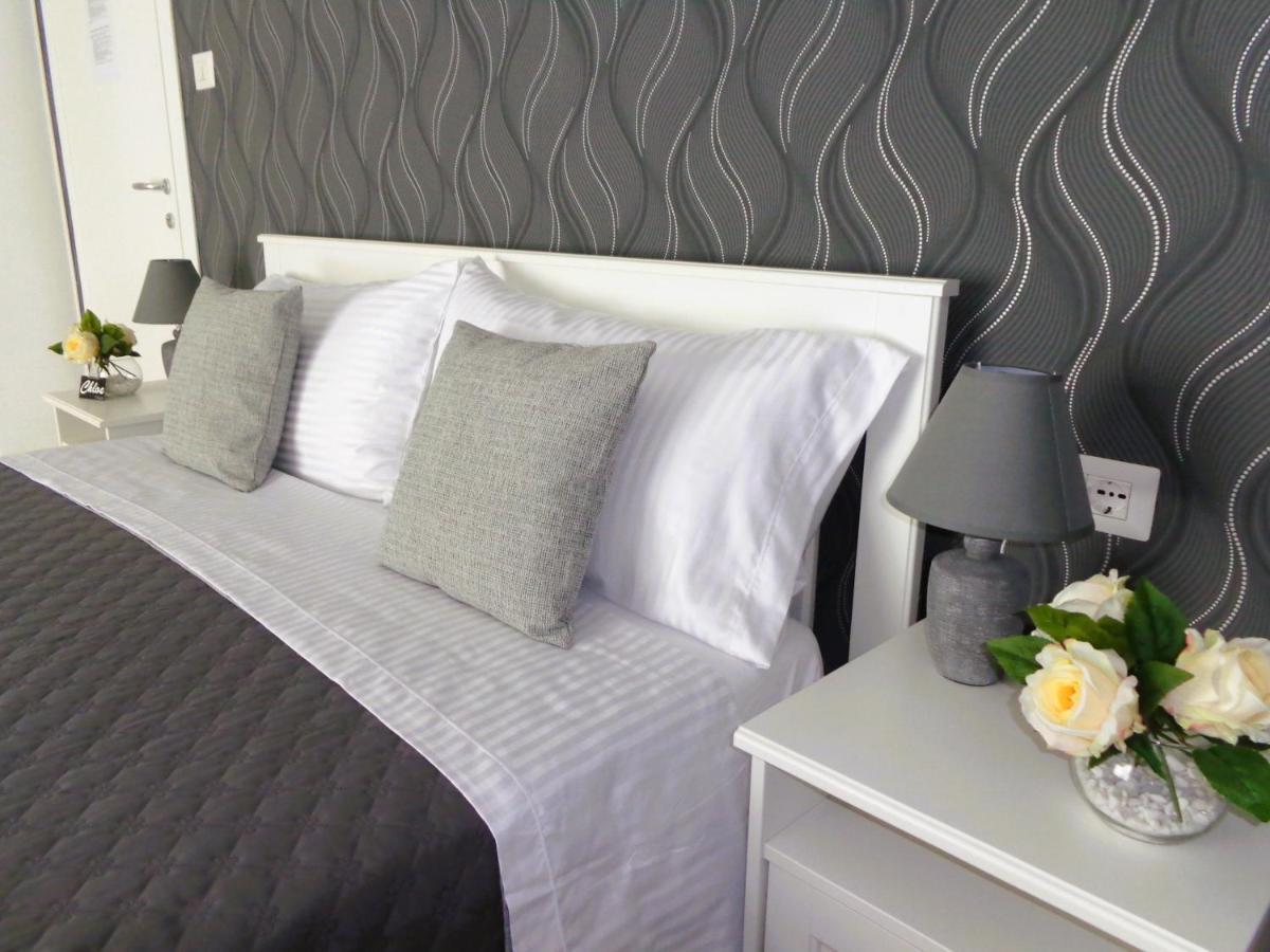 Chloe'S Rooms Cagliari Exterior photo